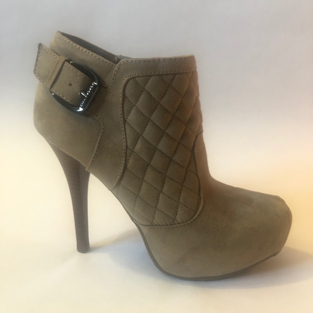 NEW Guess Platform Bootie - Suede, Zipper Tan - 8